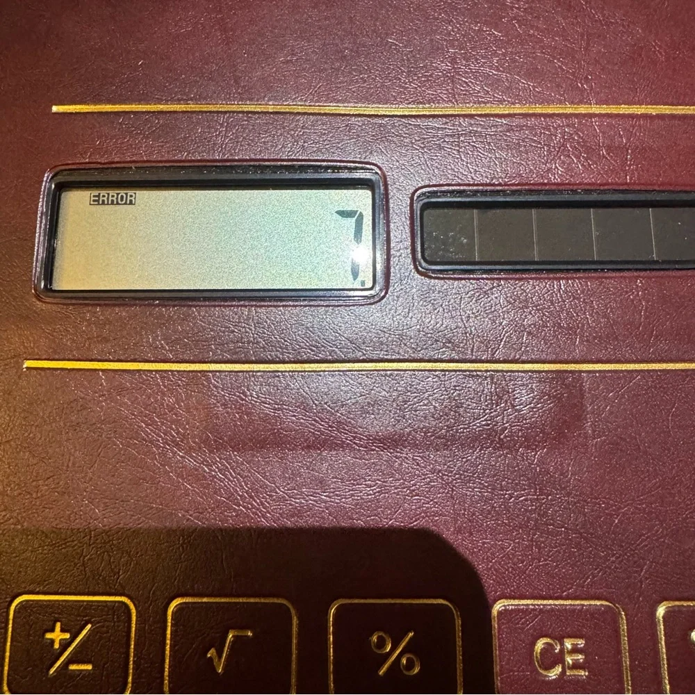 InteliDesign Vintage Locking Portfolio‎ Calculator Padfolio Burgundy Key